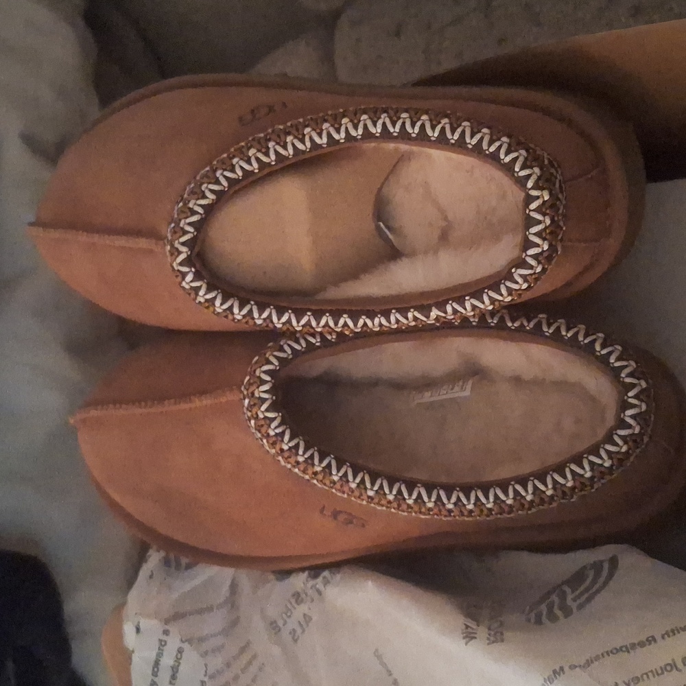 Ugg Tuscan size 6